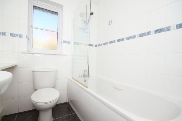 Shower Window Replacement in Cleveland